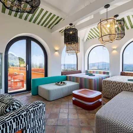 No Chichi - 12br-33p - Collines *