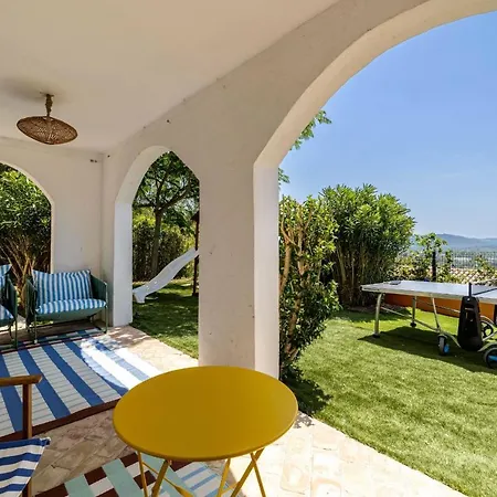 No Chichi - 12br-33p - Collines *