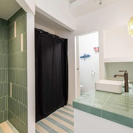 No Chichi - 12br-33p - Collines * Grimaud