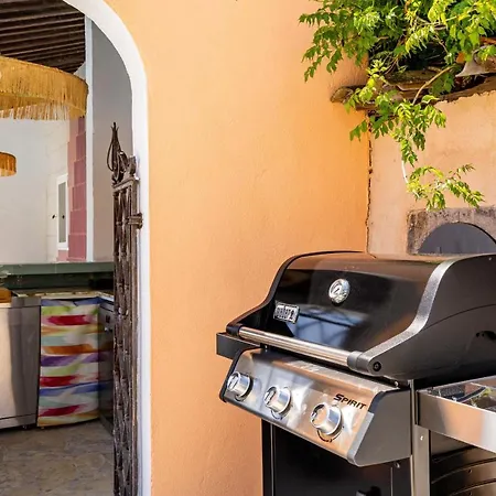 No Chichi - 12br-33p - Collines Villa *